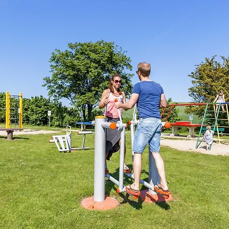 キャンプ場 Mobilheime Ostsee-campingplatz Kagelbusch *